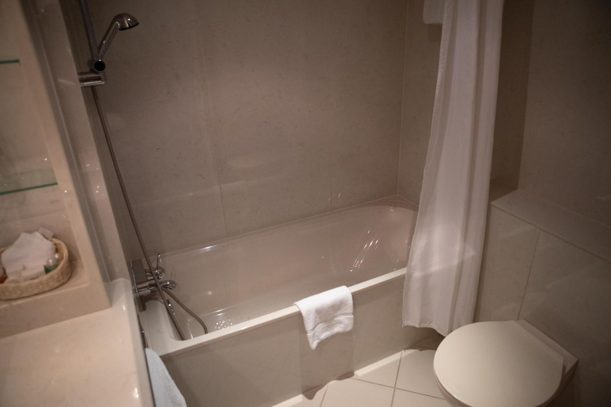 Pepb Schulungshotel زارشتيد المظهر الخارجي الصورة